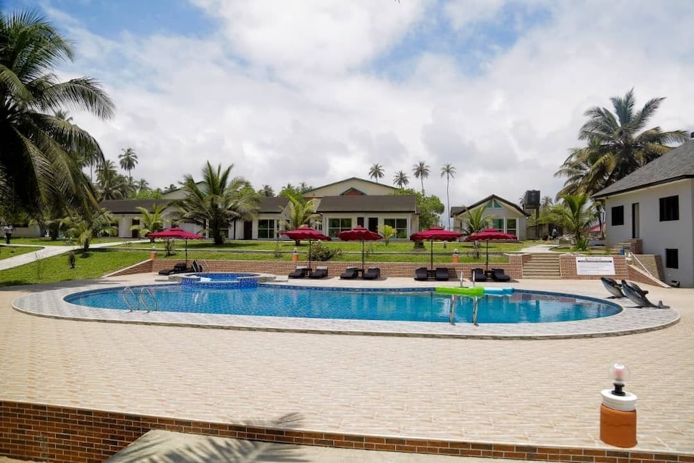 Tenack Beach Resort & Hotel — Axim — photo 2