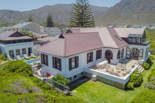 Kwaaiwater Heritage House on the ocean — 4-Star Luxury Hotel in Hermanus, South Africa