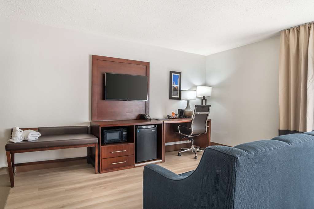 Comfort Inn Charlotte Airport Uptown - photo 22