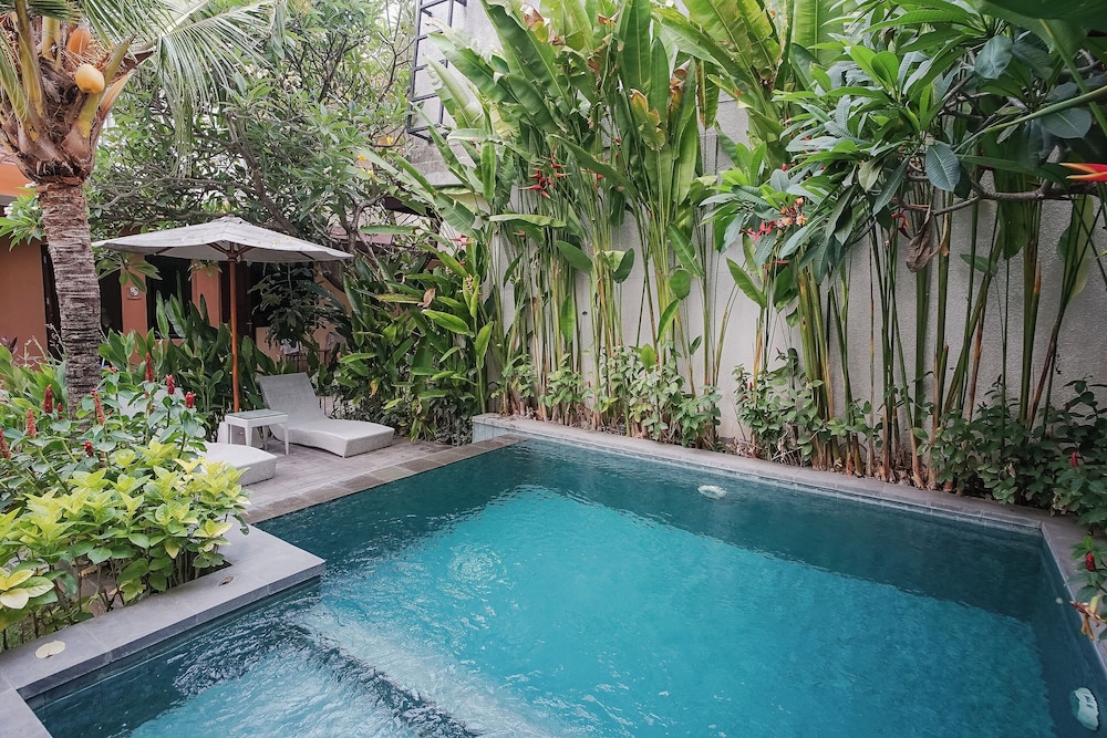 Dee Mansion - carbon neutral hotel in Denpasar