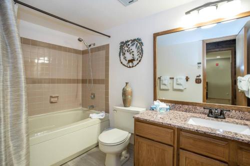 4812 Salt Lick - photo 18