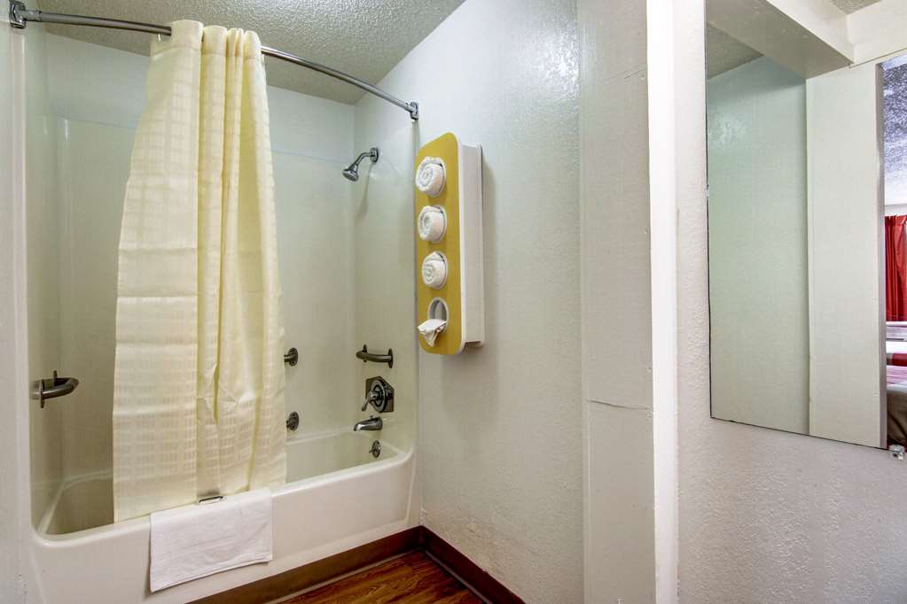 Motel 6 Union City GA Atlanta Airport - photo 26