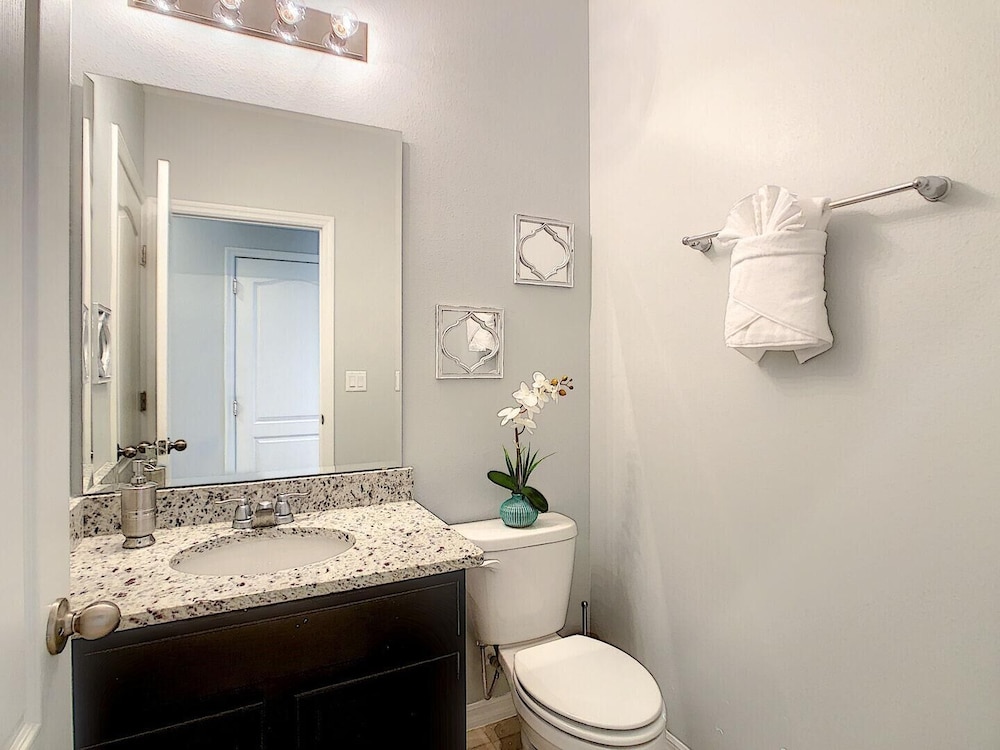 8039osc Solterra Resort — 4-Star Luxury Hotel in Davenport, United States