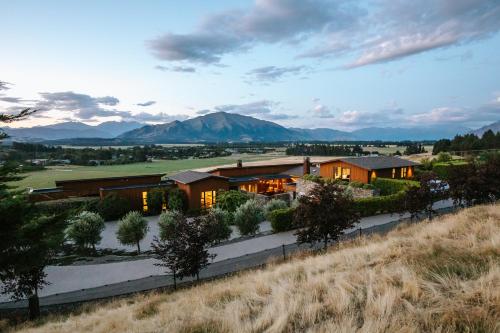 Pinnacle View Hawea Estate — hotel near Wanaka Airport