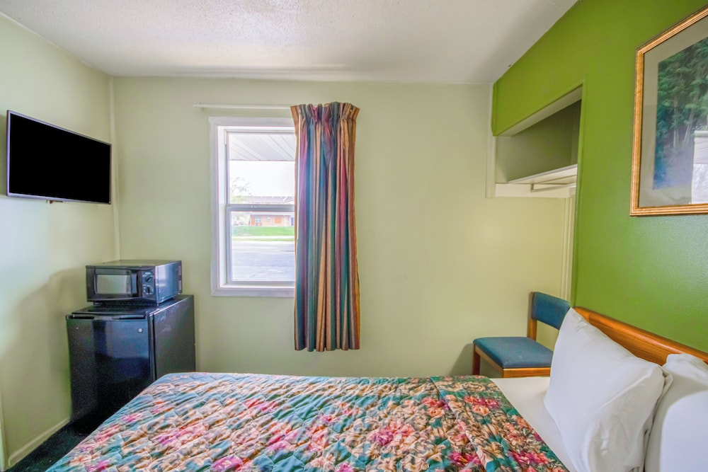 OYO Travelier Motel - photo 40