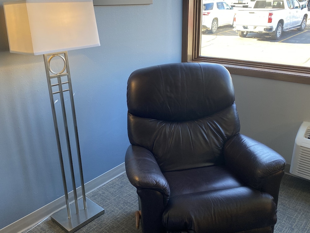 The Center Inn - photo 17