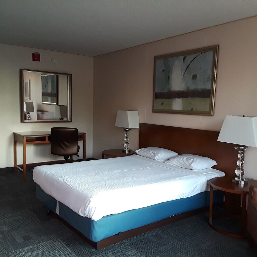 The Metropolitan Hotel - photo 24