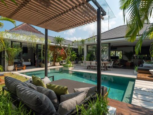 Villa Naura Umalas — 4-Star Luxury Hotel in Bali, Indonesia