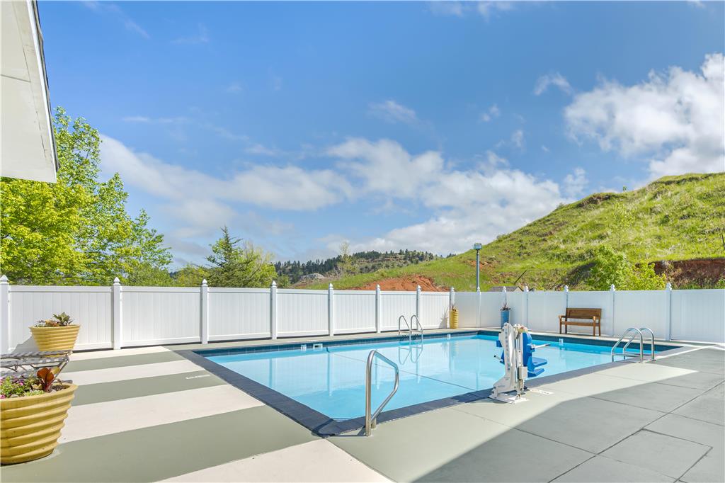 Best Western Black Hills Lodge - photo 6