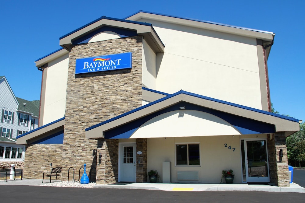 Baymont by Wyndham Stevens Point - photo 63