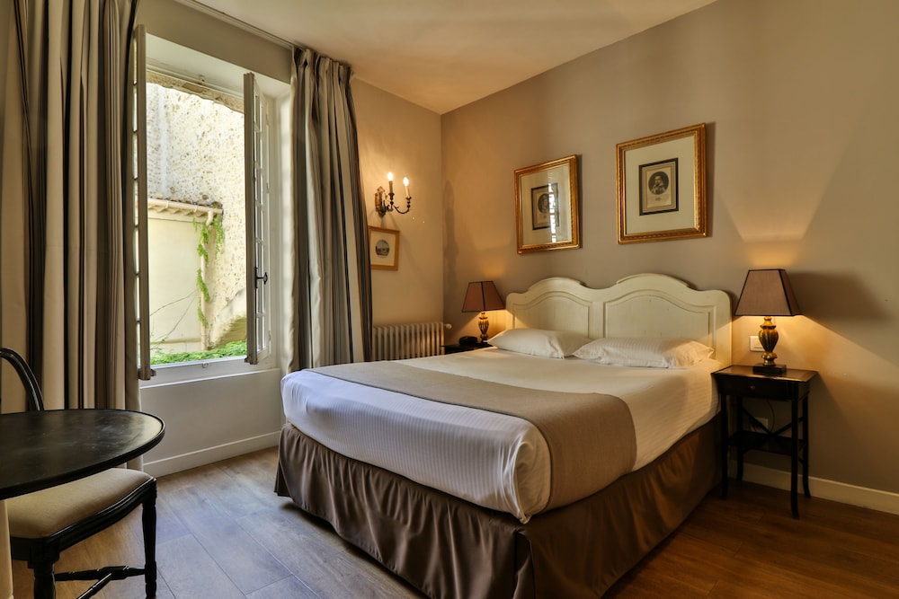 Hotel Du Midi - last minute hotel in Visan