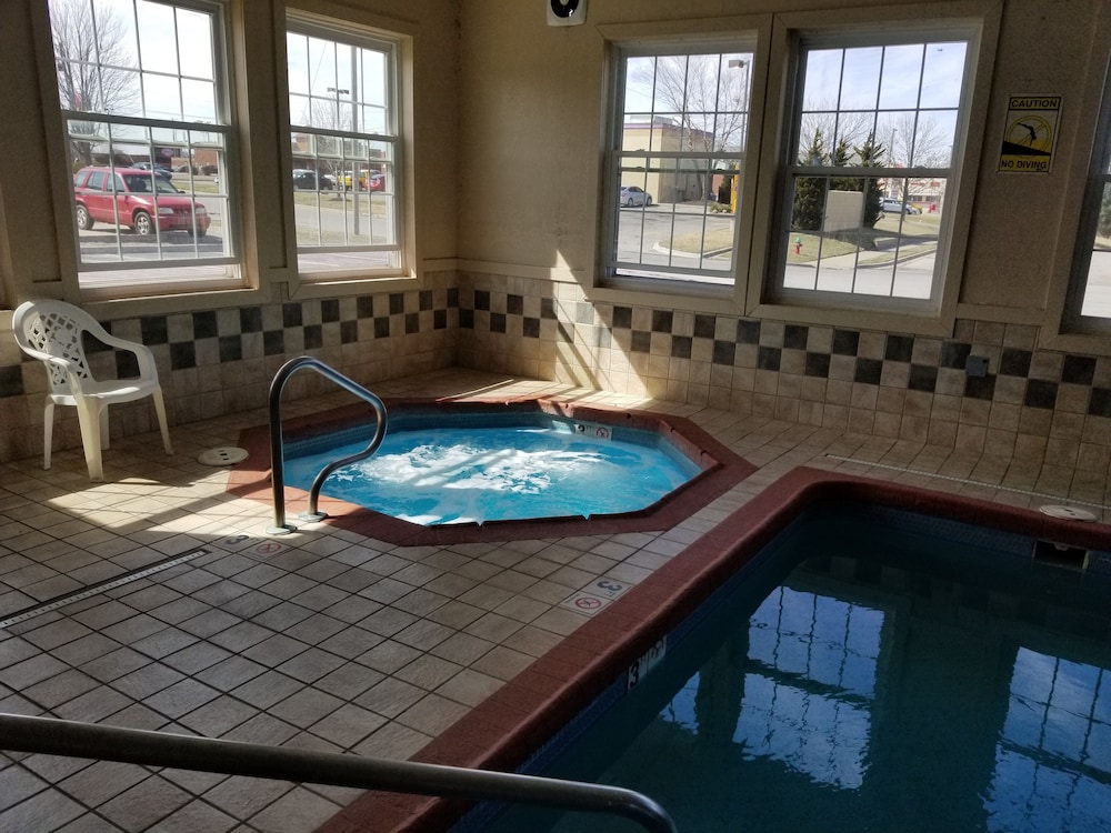 Americas Stay Inn - photo 25