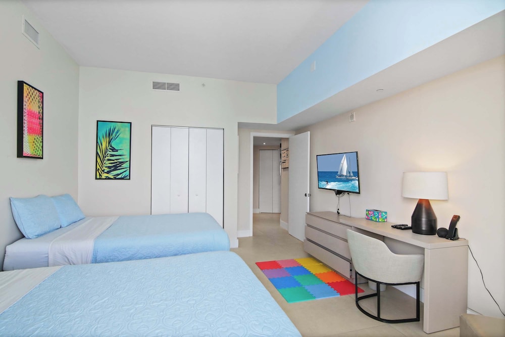 Luxury Penthouse 4 BDR With Resort Amenities - photo 8