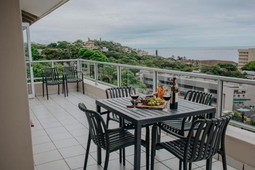 Ballito Vista Stunning Seaview Walk to Beach 3 Bedroom — 4-Star Luxury Hotel in Ballito, South Africa