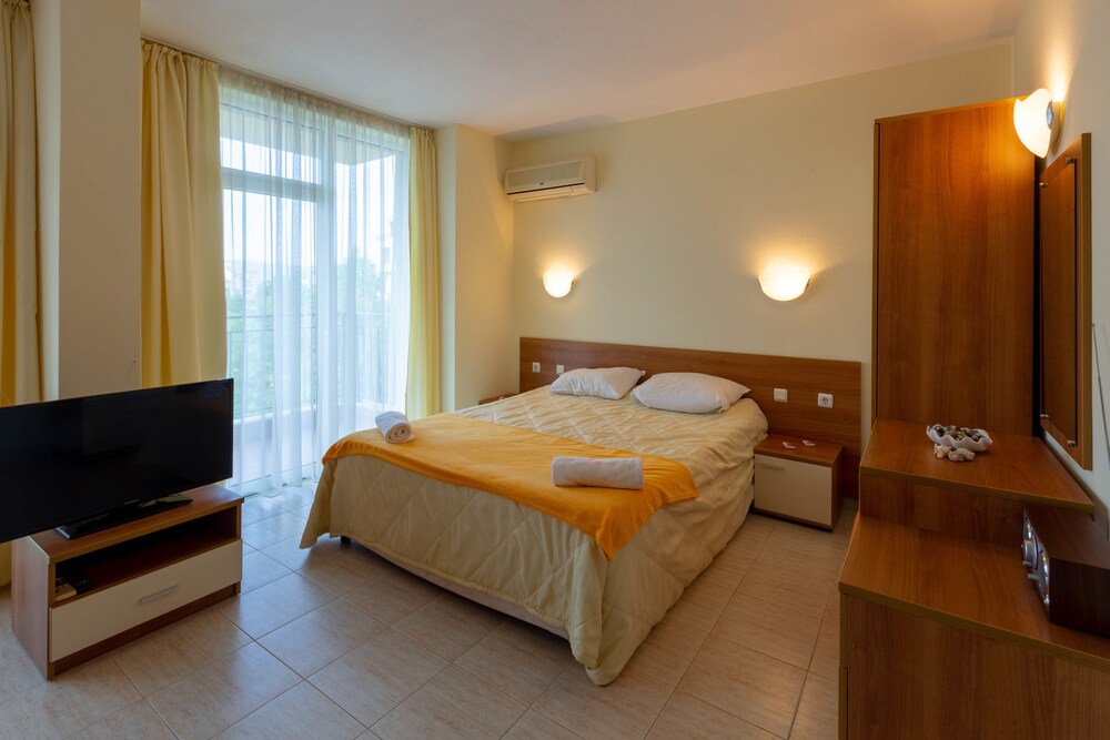 Large Studio in Polo Resort - last minute hotel in Nesebar