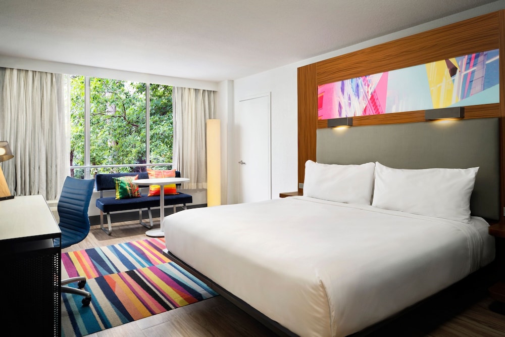 Aloft Miami Dadeland - photo 9