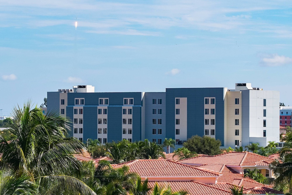 SpringHill Suites by Marriott Cape Canaveral Cocoa Beach - photo 35