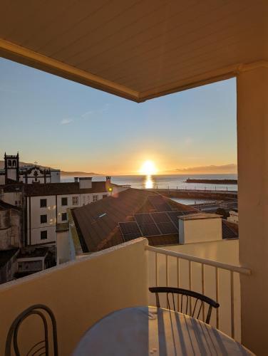 Waterfront 1 Bedroom suite 3 adults PDL — 4-Star Luxury Hotel in Ponta Delgada, Portugal