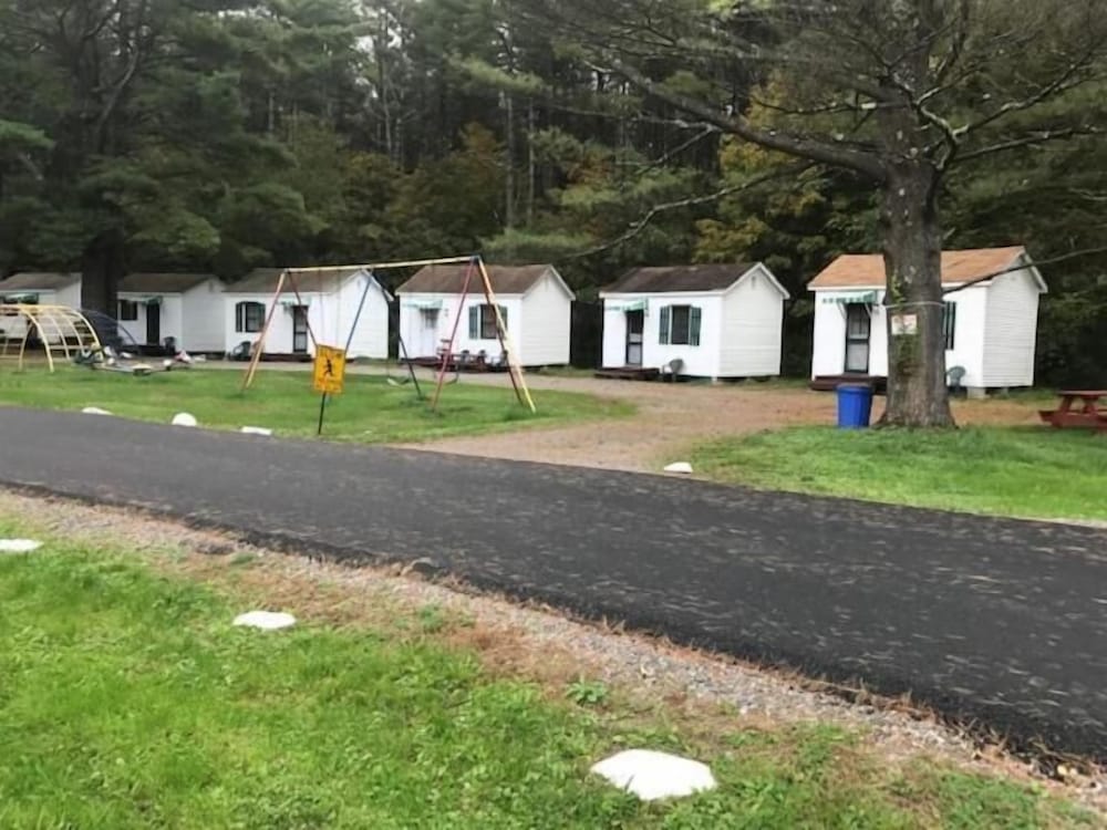 Catskill Motor Court Motel - photo 49