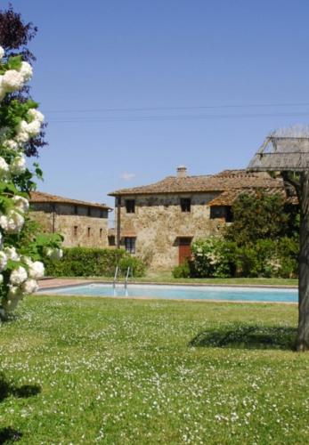 Agriturismo Canonica — 4-Star Luxury Hotel in Greve In Chianti, Italy