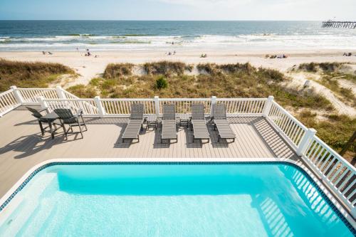 Carolina Dreamin' by Oak Island Accommodations - photo 17