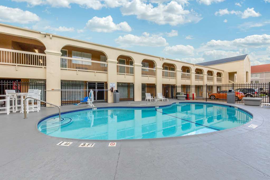 Quality Inn Clute Freeport - photo 23