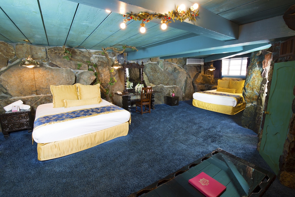 Madonna Inn - photo 87