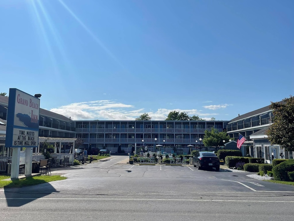 Grand Beach Inn - photo 59