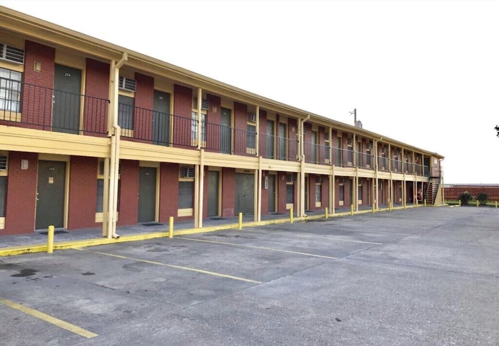 Economy Inn — Houma