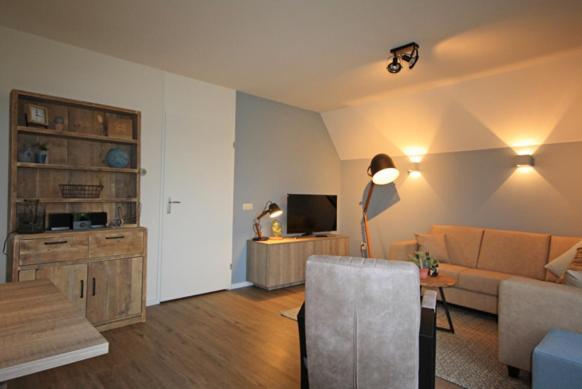 Nieuwlanderweg 77 in De Koog, Netherlands