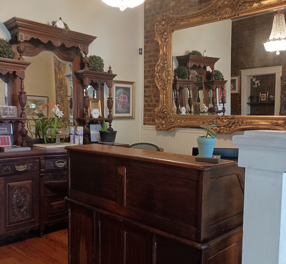 New Orleans Guest House - photo 3