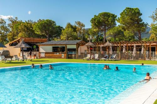 Camping Soleil Sud — 4-Star Luxury Hotel in Argelers, France