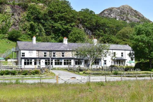 Bryn Tyrch Inn — 4-Star Luxury Hotel in Betws-Y-Coed, United Kingdom