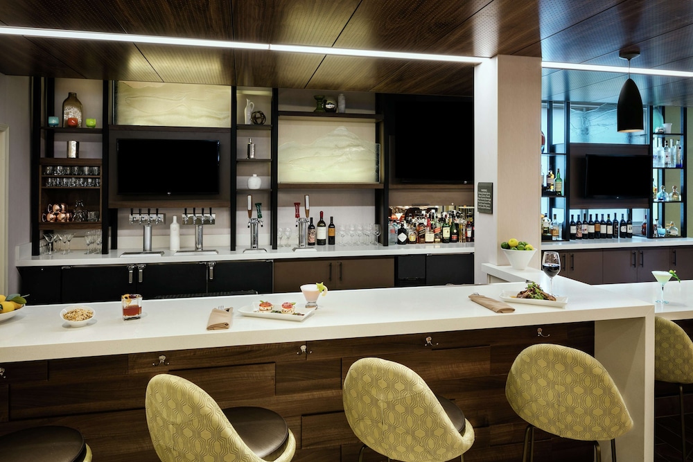 Hilton Garden Inn Seattle Issaquah - photo 36