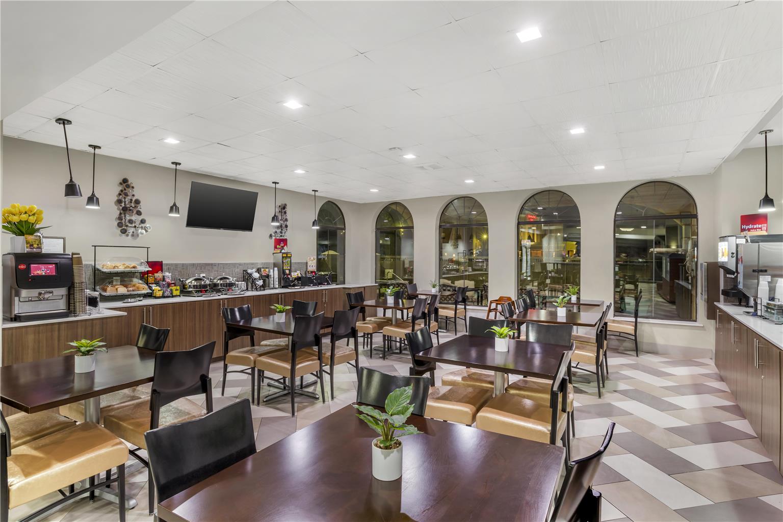 Best Western Plus Heritage Inn - photo 9