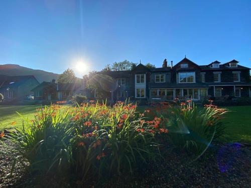 Bridge House Hotel & Silver Howe View Cottage - carbon neutral hotel in Ambleside