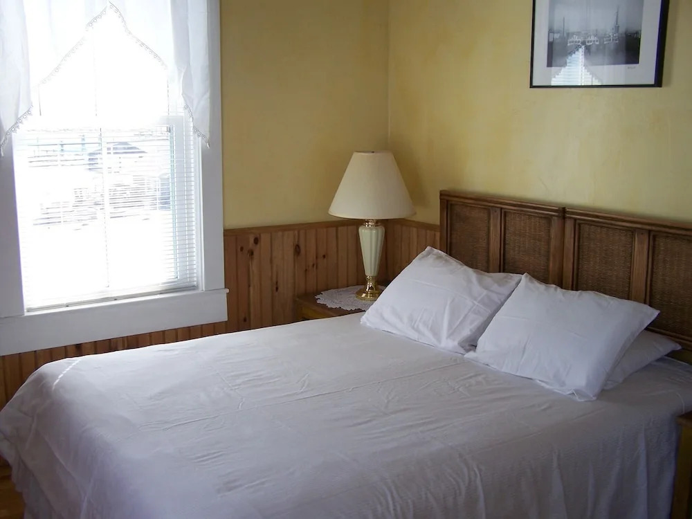 Harborside Inn Block Island - photo 2