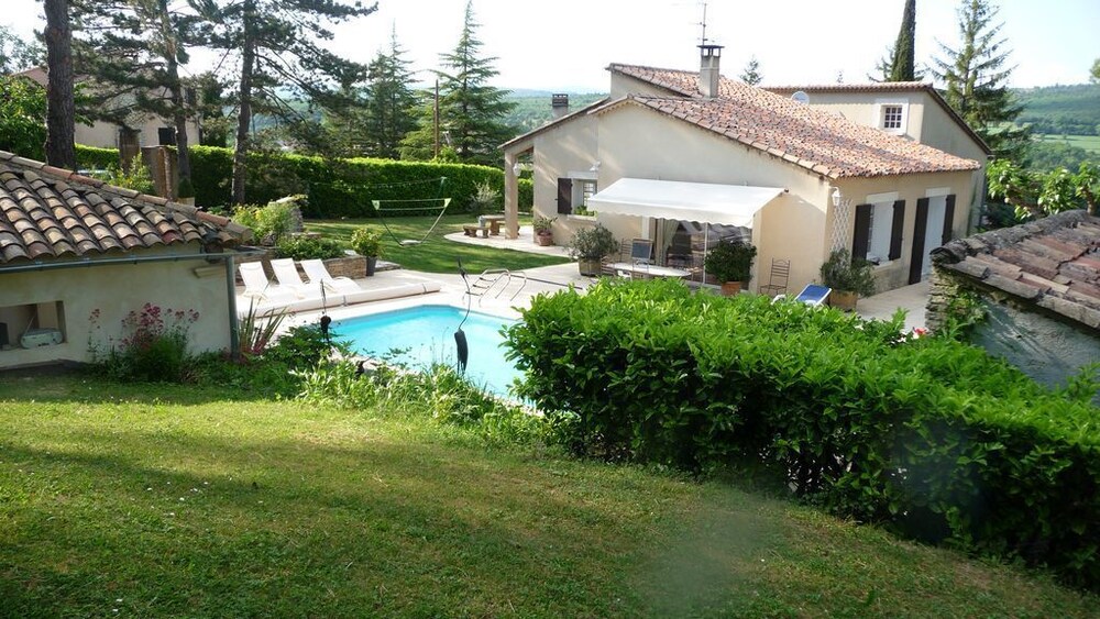 La Villa Liodrey — 4-Star Luxury Hotel in Cereste, France