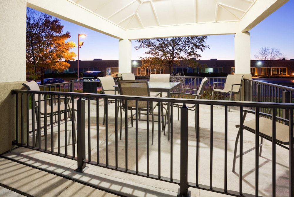 Candlewood Suites Milwaukee Brown Deer by IHG - photo 19