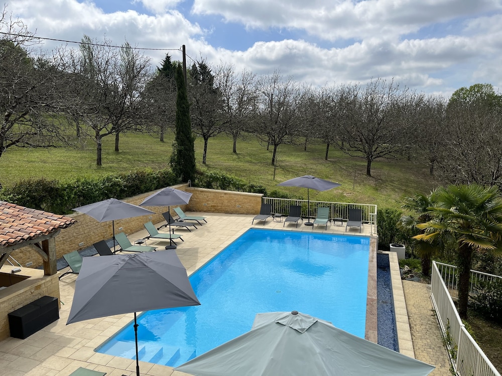 Hôtel Bon Encontre in Sarlat-La-Caneda, France