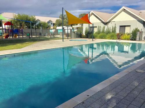 Escape to 39 at Cape View — Busselton — photo 2