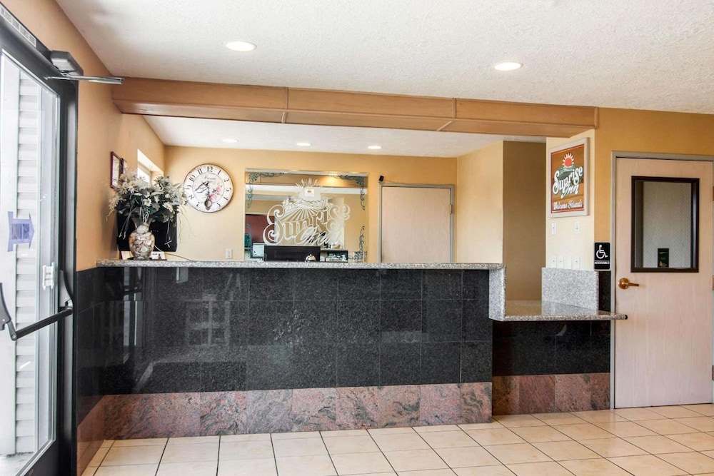 Bridgeway Inn & Suites Sublimity - photo 6
