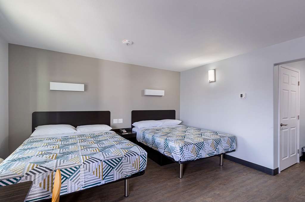 Motel 6 Show Low AZ - photo 13