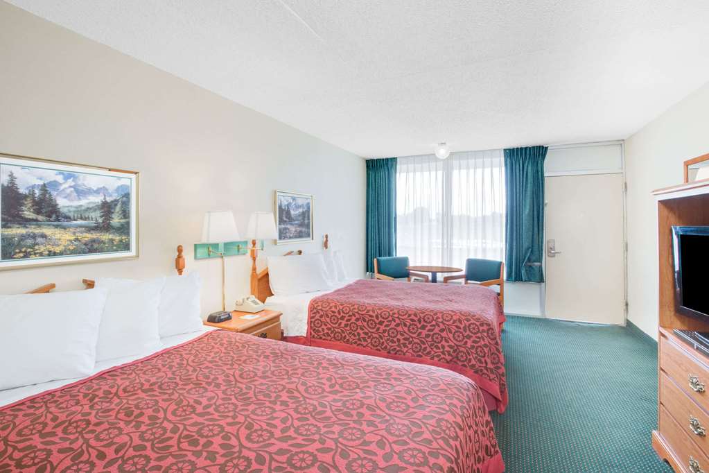 Days Inn by Wyndham Newport - photo 11