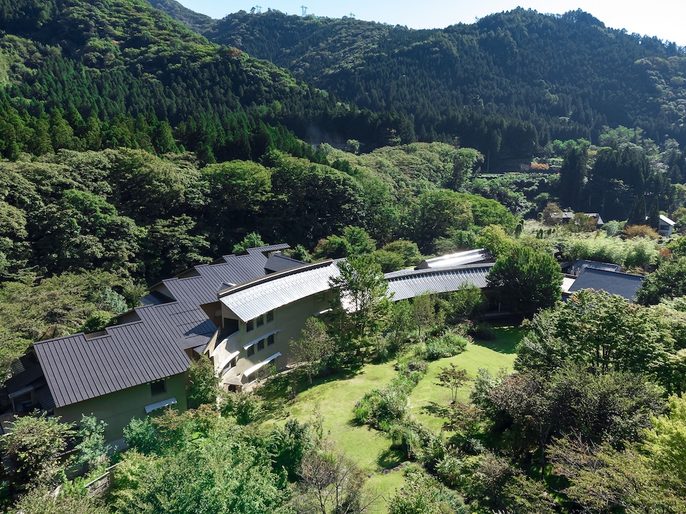 Bettei Senjyuan — 4-Star Luxury Hotel in Tokyo, Japan