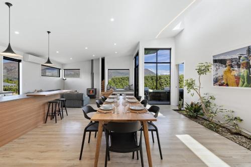 Matipo Retreat in Wanaka, New Zealand