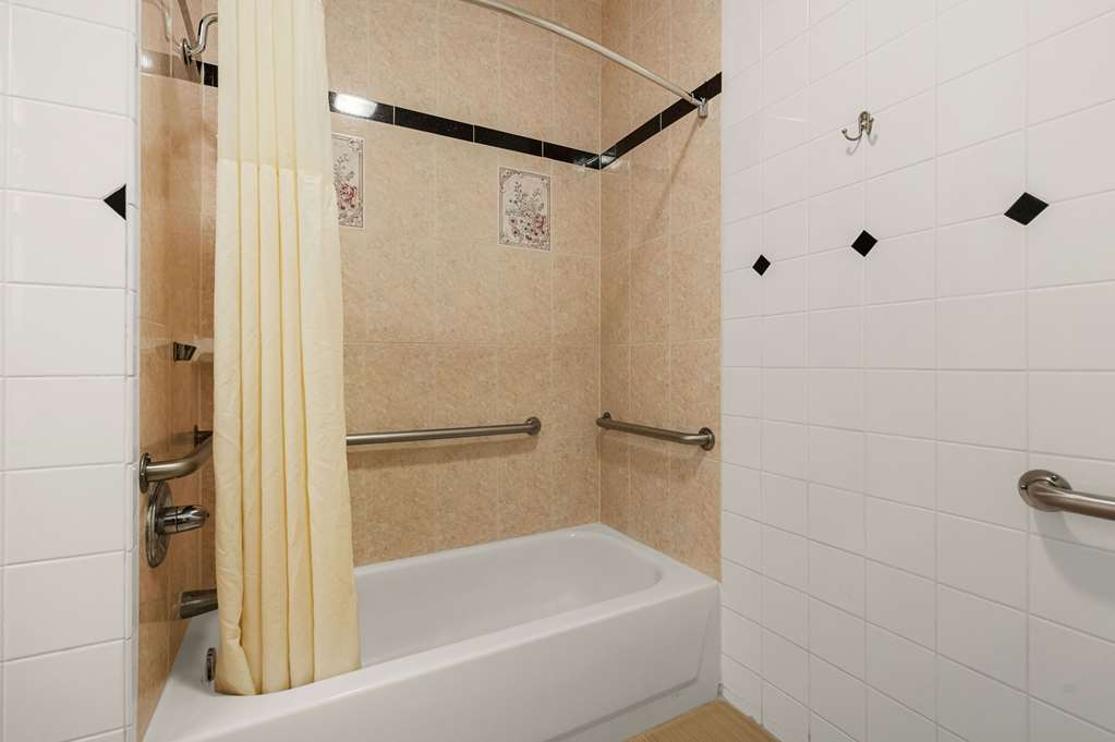 Quality Inn & Suites Houston Northwest Cypress - photo 29