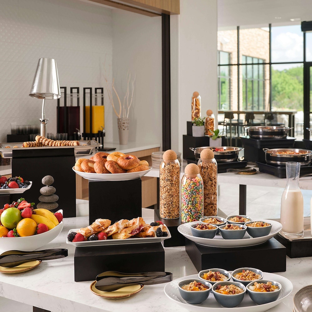 Hilton Garden Inn Grapevine at Silverlake Crossing - photo 40