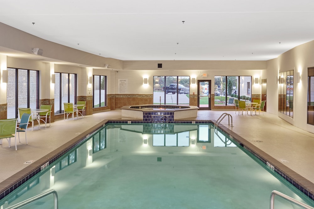 Holiday Inn Express Hotel & Suites Columbia Univ Area Hwy 63 by IHG - photo 15
