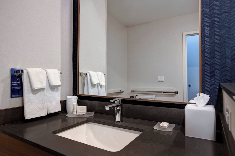 Fairfield Inn & Suites by Marriott Chicago Bolingbrook - photo 18